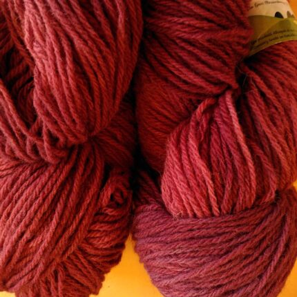 Fil à tricoter laine locale couleur Bourgogne