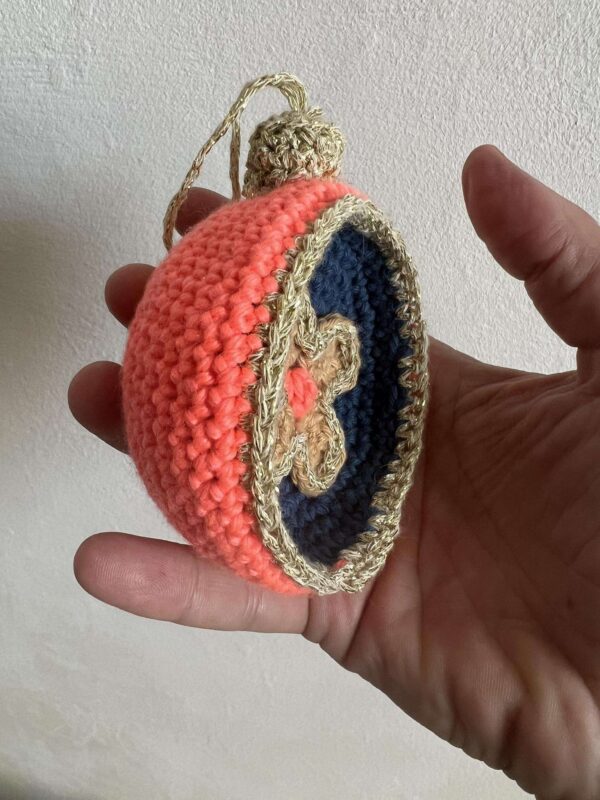 Boule de Noël vintage faite main au crochet