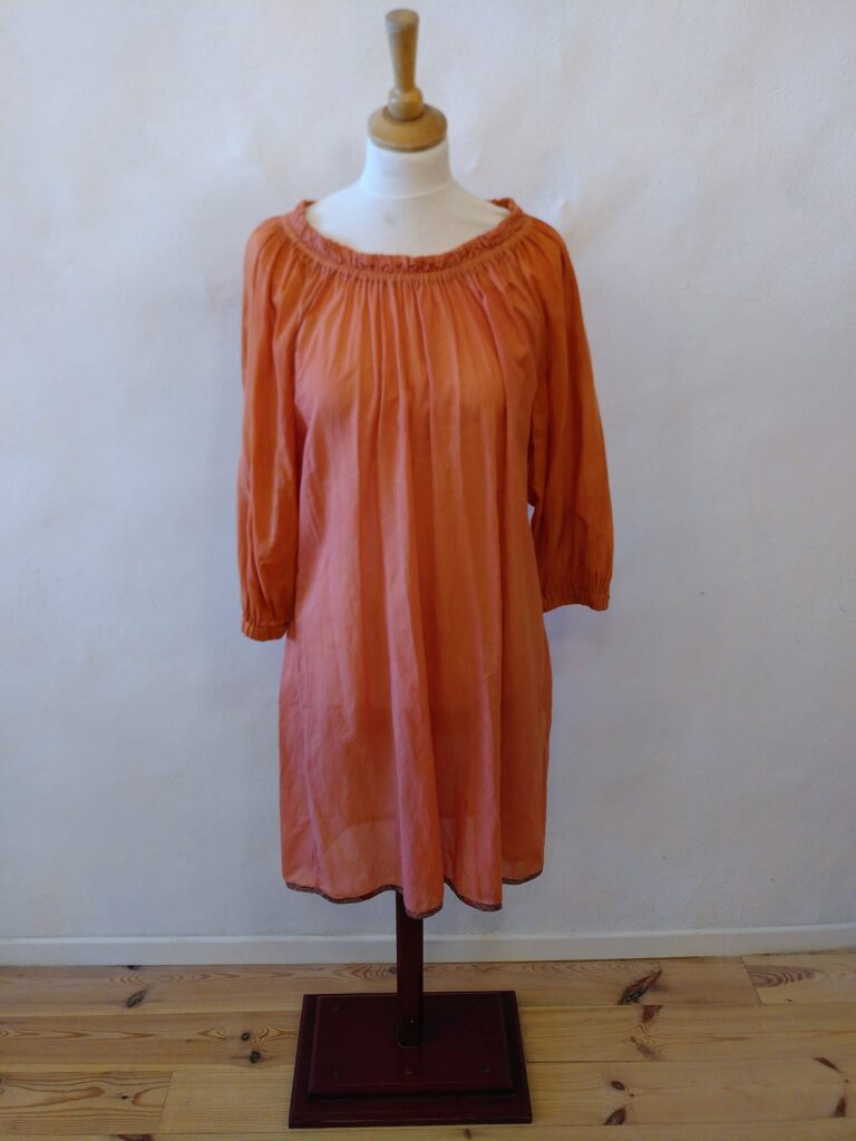 Tunique ou robe en coton bio teint à la garance