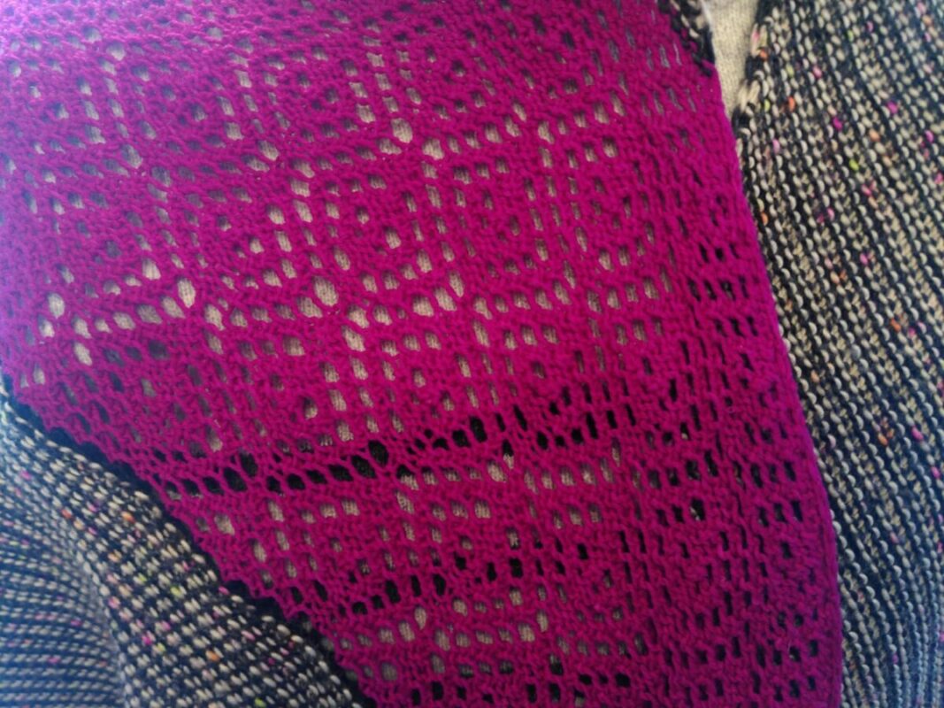 Châle en tricot dentell