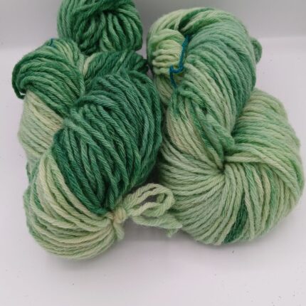 Écheveau Vert nuancé - 6 brins - bulky - aiguilles +- 7-8