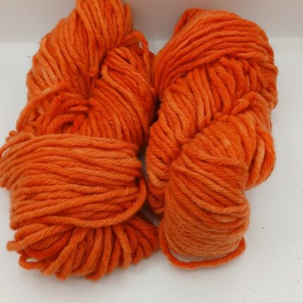 Écheveau Orange corail nuancé - 10 brins - super bulky - aiguilles +-10-12
